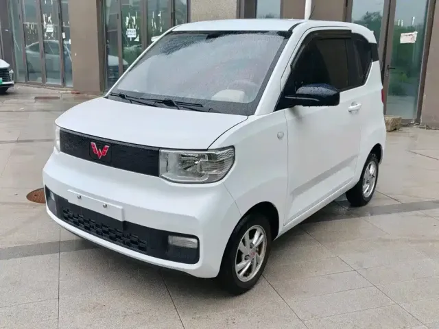 Фотография автомобиля — Wuling Hongguang Mini EV