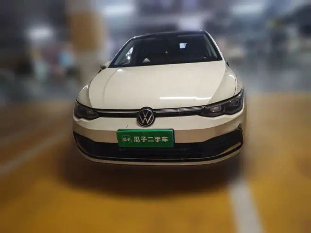 Volkswagen Golf — Фото автомобиля 23