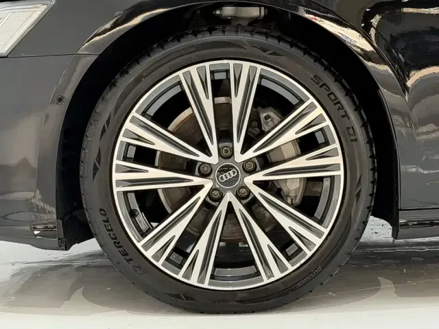 Audi Audi A6L 2022 45 TFSI Premium Dynamic — Фото автомобиля 11