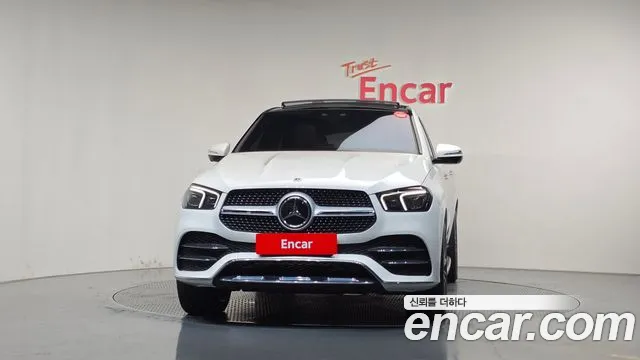 Mercedes-Benz GLE-Class — Фото автомобиля 3