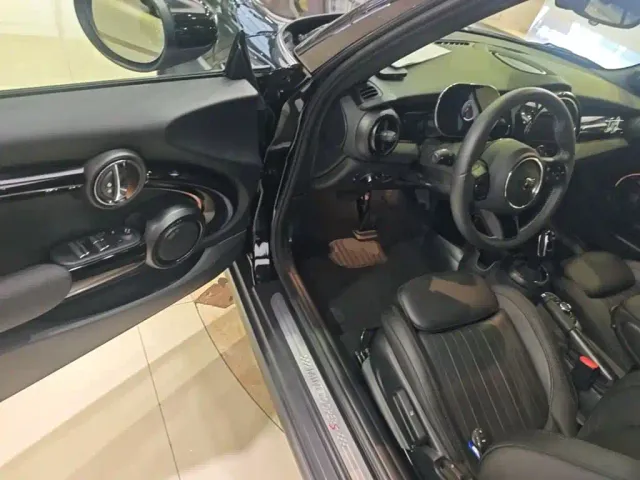 MINI Hatch — Фото автомобиля 11