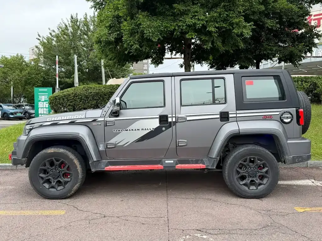 BAIC ORV Beijing Offroad BJ40 2022 2.0T Automatic AWD Huita Champion Edition — Фото автомобиля 3
