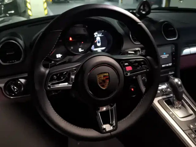Porsche 718 — Фото автомобиля 14
