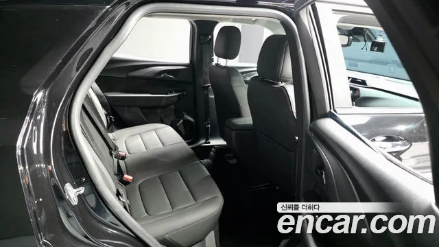 Chevrolet Trailblazer — Фото автомобиля 12