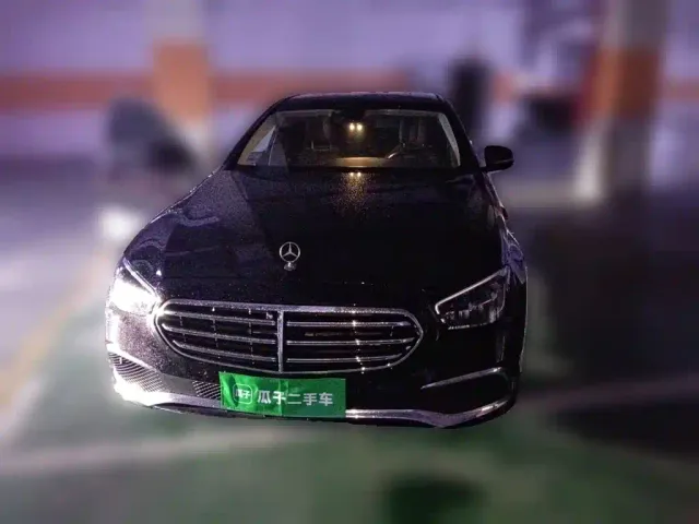 Mercedes-Benz E-Class — Фото автомобиля 23