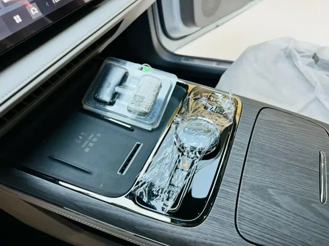 Geely Galaxy Xingyao 8 — Фото автомобиля 4