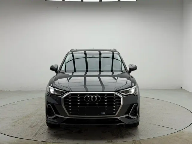 Audi Q3 — Фото автомобиля 2