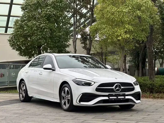 Mercedes-Benz C-Class — Фото автомобиля 3