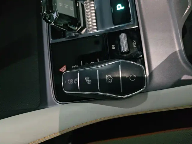 BYD Song PLUS — Фото автомобиля 8
