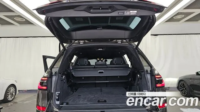 BMW X7 — Фото автомобиля 20