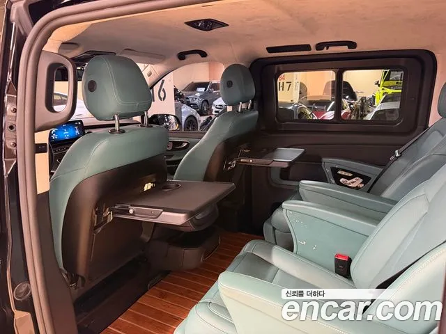 Mercedes-Benz V-Class — Фото автомобиля 15