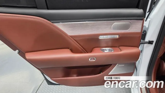 Genesis G90 Бензин 3.5 турбо AWD — Фото автомобиля 24