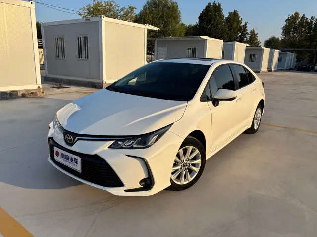 Фотография автомобиля — Toyota Corolla