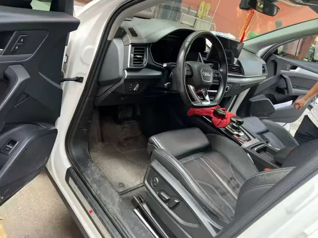 Audi Q5L — Фото автомобиля 3