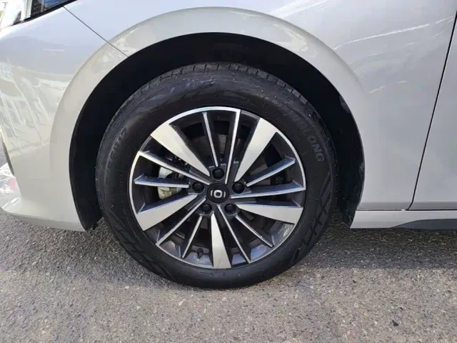 Changan Qiyuan A05 — Фото автомобиля 22