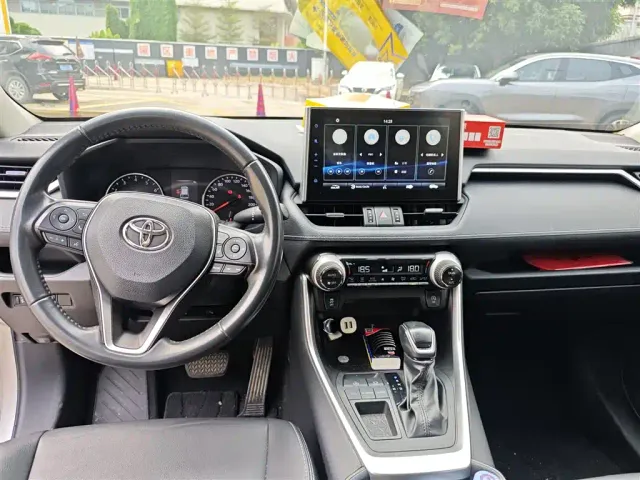 Toyota Wildlander — Фото автомобиля 6