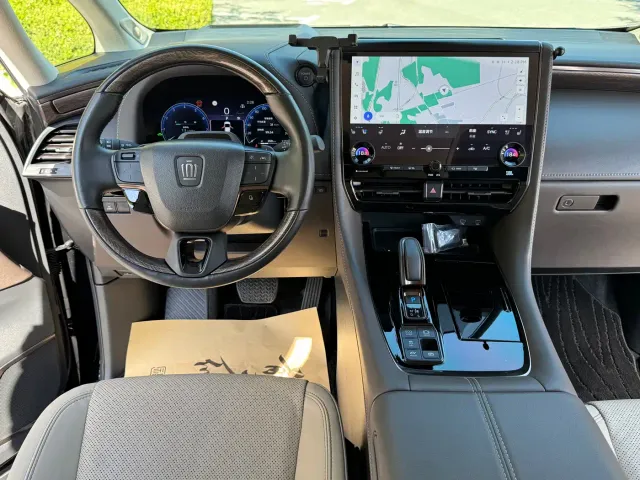 Toyota Vellfire — Фото автомобиля 8