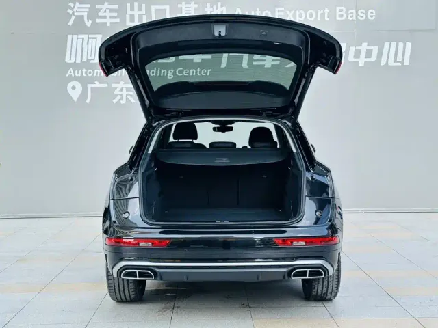 Audi Q5L — Фото автомобиля 18