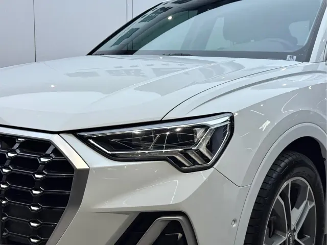 Audi Q3 — Фото автомобиля 25