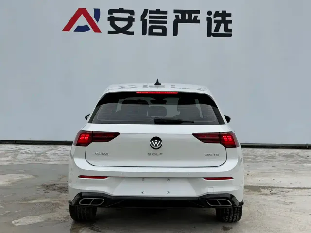 Volkswagen Golf — Фото автомобиля 5
