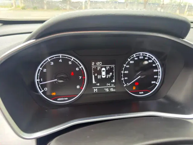 Geely Binyue — Фото автомобиля 9