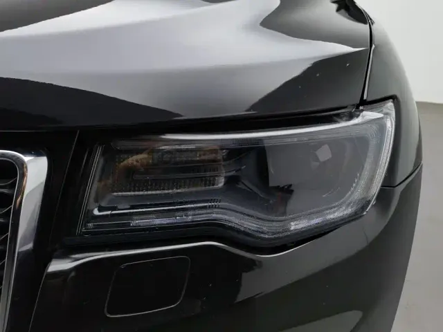 Jeep Grand Cherokee — Фото автомобиля 7