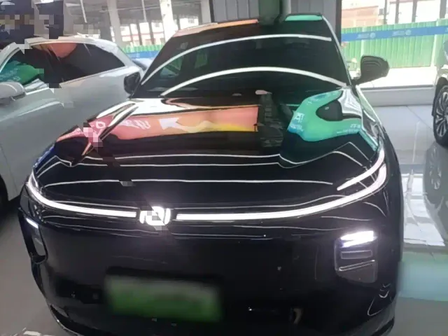 Changan Qiyuan Q07 — Фото автомобиля 2