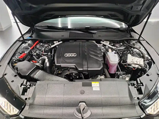 Audi A7 — Фото автомобиля 8