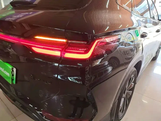BYD Song PLUS — Фото автомобиля 7