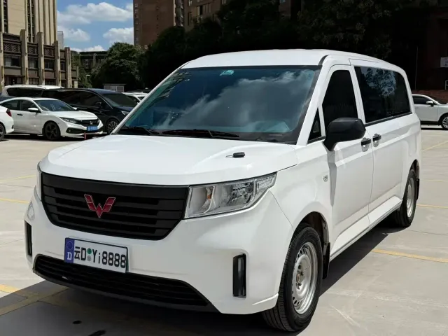 Фотография автомобиля — Wuling Zhengcheng