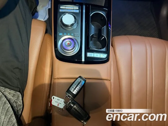 Genesis G80 Бензин 2.5 турбо 2WD — Фото автомобиля 10