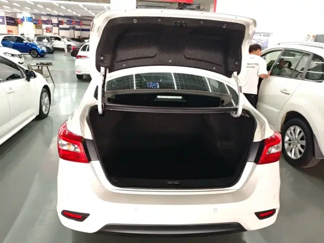 Nissan Sylphy — Фото автомобиля 18