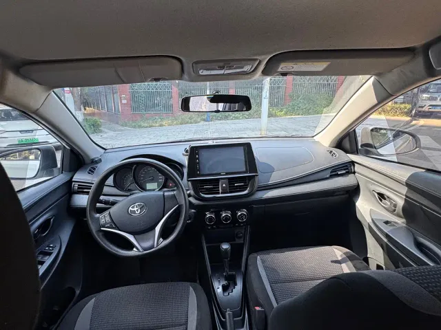 Toyota Vios FS — Фото автомобиля 10