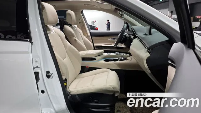 Genesis GV70 2.5T Бензин AWD — Фото автомобиля 10