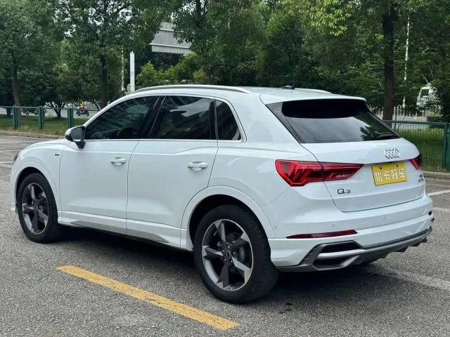 Audi Q3 — Фото автомобиля 13