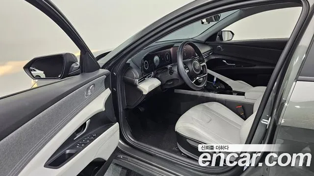 Hyundai AVANTE Avante (CN7) — Фото автомобиля 10