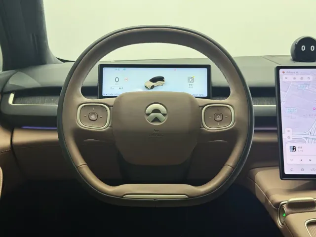 Nio ES8 — Фото автомобиля 12