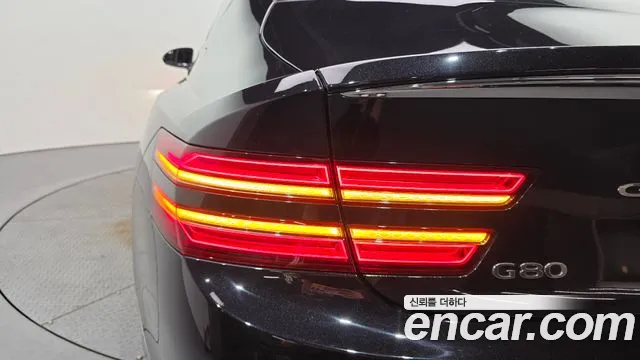 Genesis G80 Бензин 2.5 турбо AWD — Фото автомобиля 21