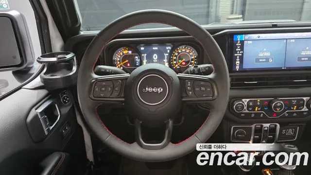 Jeep Wrangler JL — Фото автомобиля 12