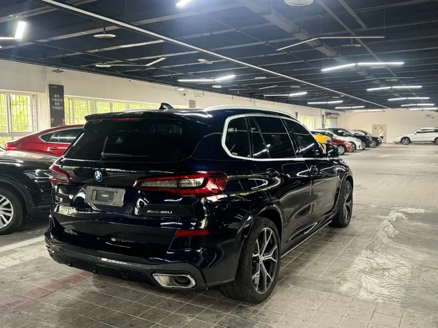 BMW X5 — Фото автомобиля 4