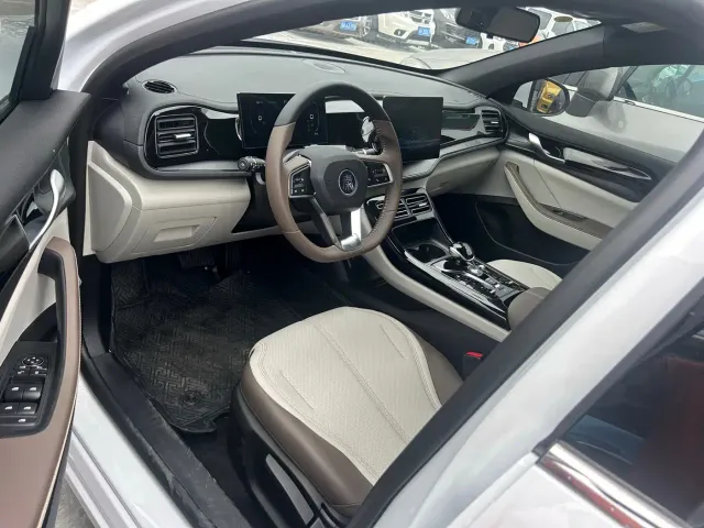 BYD Qin PLUS — Фото автомобиля 5