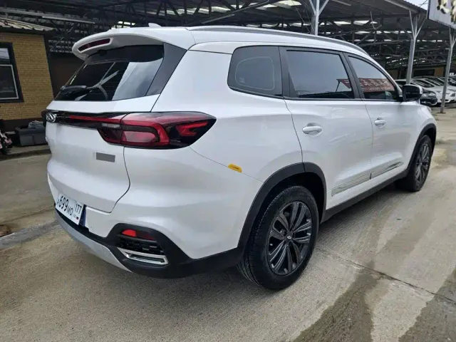 Chery Tiggo 8 — Фото автомобиля 6