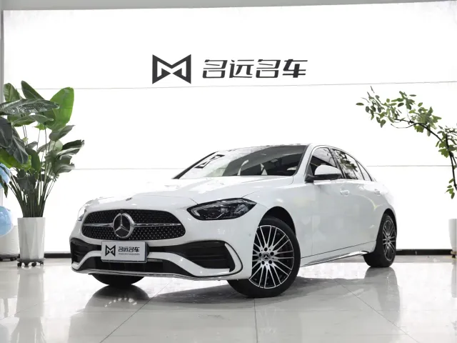 Фотография автомобиля — Mercedes-Benz C-Class