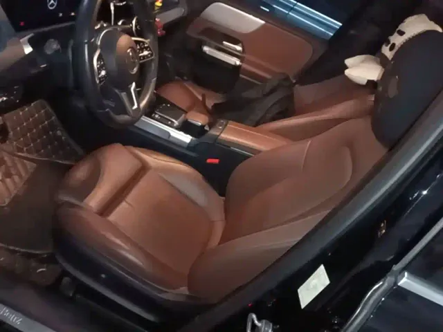 Mercedes-Benz GLB-Class — Фото автомобиля 14