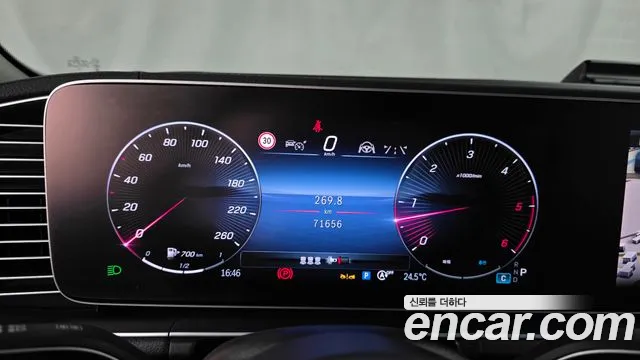 Mercedes-Benz GLE-Class — Фото автомобиля 11