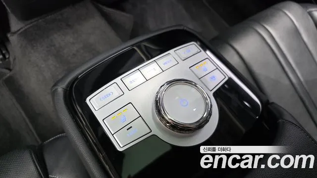 Genesis G80 Бензин 3.5 турбо AWD — Фото автомобиля 26