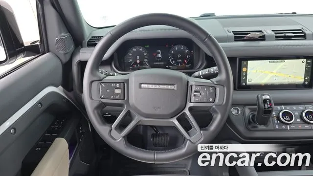 Land Rover Defender Defender (L663) 110 P300 X-Dynamic SE — Фото автомобиля 13