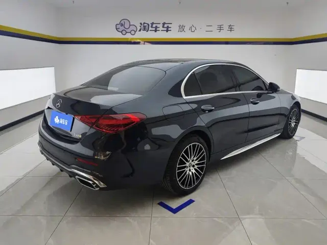 Mercedes-Benz C-Class — Фото автомобиля 3