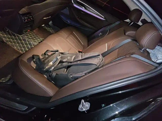 BMW 5 Series — Фото автомобиля 18