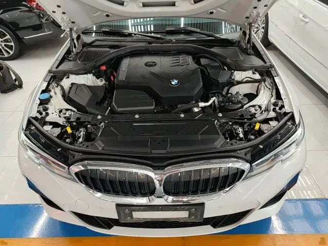 BMW 3 Series — Фото автомобиля 19